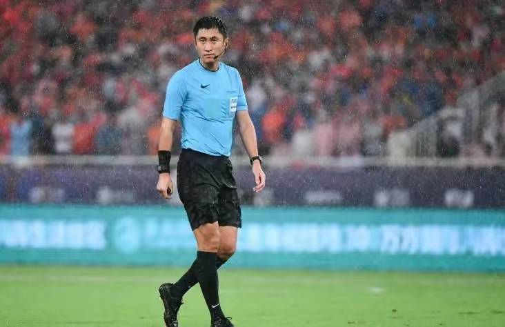 大方认爱卡哥:是的,我们订婚了 锦绣开年!