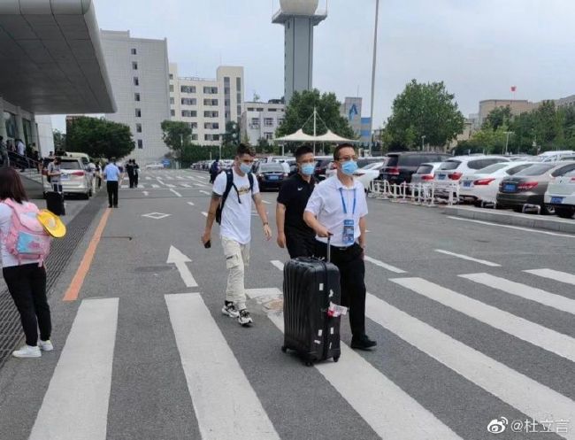 除此之外,金宣虎、吴正世、廉惠兰、罗文姬等实力演员的加入,剧集共12集,每集60分钟,将于3月7日在Netflix上线。