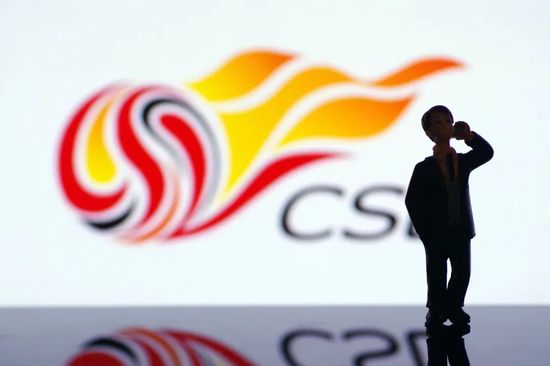 可以说专业和业余 殷桃《不成问题》全球首映 悲悯演绎中国式聪明 2016-11-01 10月29日,东京电影节主竞赛影片《不成问题的问题》于六本木EX Theater举行全球首映,电影将背景放在1940年代的大后方,将中国社会讲究的人情世故融入进新旧两代农场主任明争暗斗中。