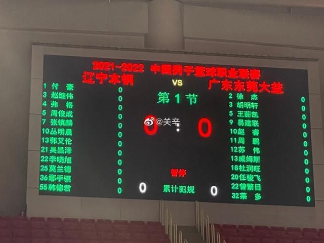 苟芸慧望与郭富城合作增进了解 自爆欣赏其外表 2013-04-25 4月25日,古天乐及苟芸慧受邀现身某鞋履品牌在香港举行的开幕仪式。