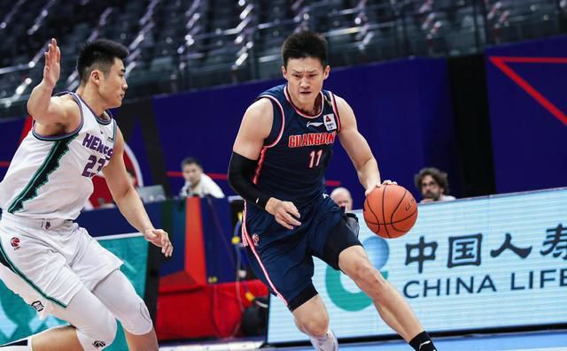 IMAX影院 2024-01-04 由大卫·阿耶执导、杰森·斯坦森主演的动作惊悚片《养蜂人》即将于1月12日登陆内地IMAX影院，动作硬汉杰森·斯坦森变身退休特工，被迫重新拿起枪展开复仇行动。