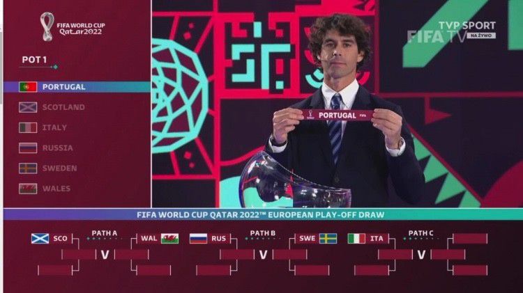 2023-06-15 电影《寻她》入围了第25届上海国际电影节主竞赛金爵奖单元,新人导演陈仕忠执导,舒淇、白客等实力派演员的加盟。