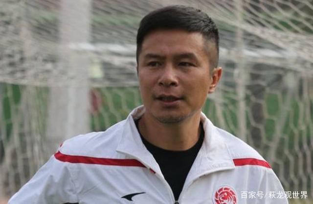 黄渤每日PK1700斤大奶牛 怀念与周迅卖唱经历 2009-09-04 黄渤《斗牛》剧照 黄渤、闫妮联袂出演的喜剧新片《斗牛》将于9月11日上映。